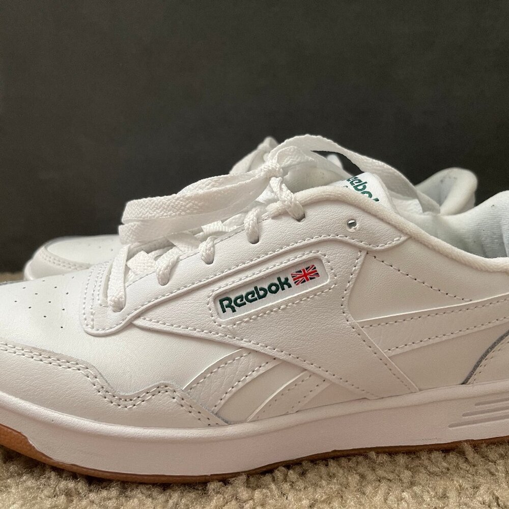 White Reebok Club Memorytech Size 7